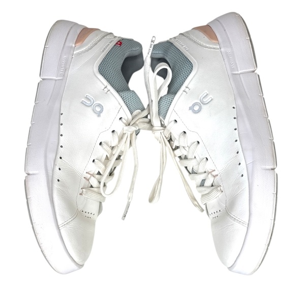 On Womens The Roger Advantage Shoes White and Rosehip size 9 - Picture 2 of 12